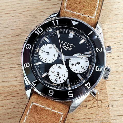 Heuer Autavia Heritage CBE2110 Reverse Panda Dial Calibre Heuer 02 Chronograph