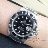 Rolex Submariner Date Black Ref 16610 (Year 2000)